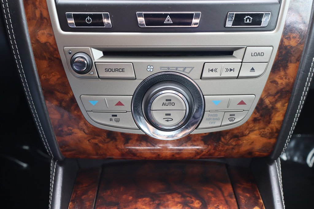 Used 2010 Jaguar XK Coupe RWD image 24