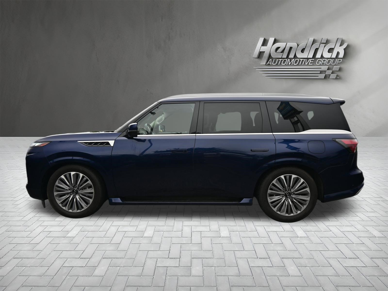 Used 2026 INFINITI QX80 Luxe RWD image 7