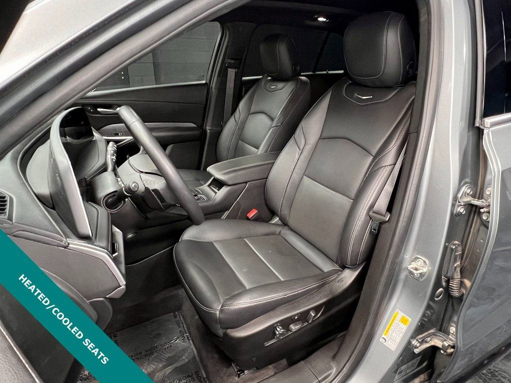 Used 2024 Cadillac XT4 Premium Luxury w/ Technology Package image 3