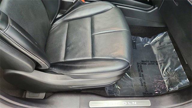 Used 2022 Lincoln Corsair AWD w/ Premium Package image 22