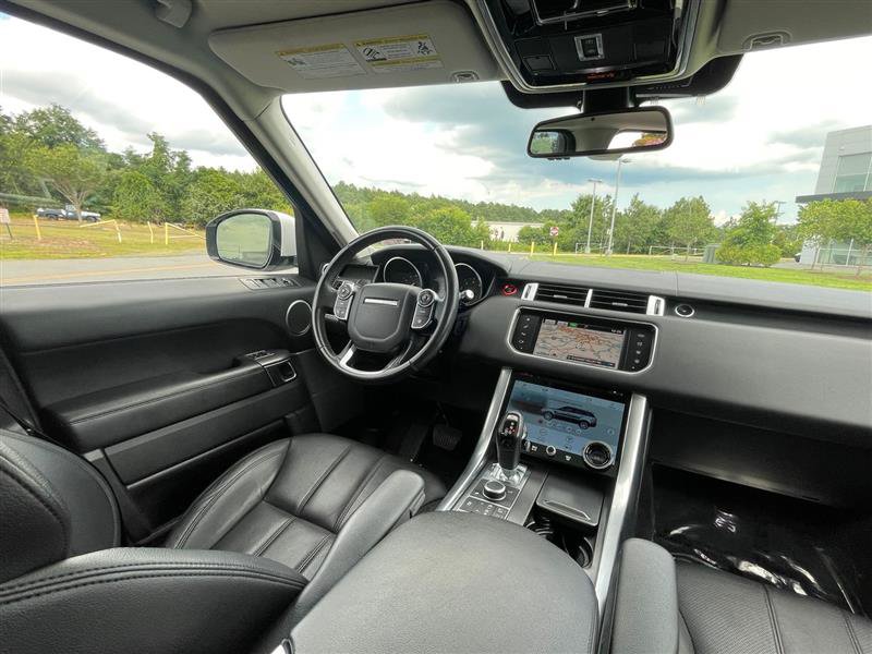 Used 2016 Land Rover Range Rover Sport SE AWD/4WD image 47