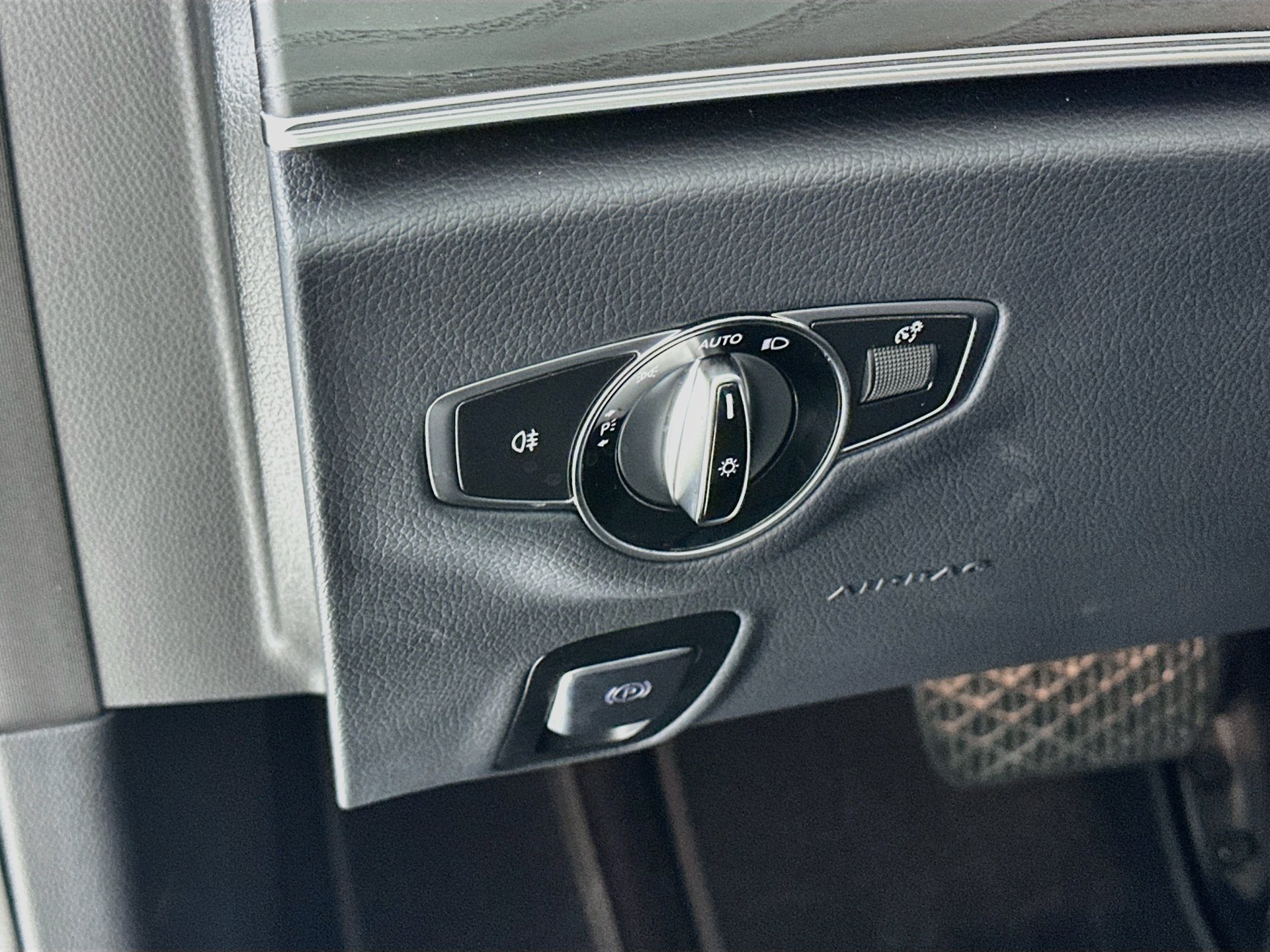 Certified 2023 Mercedes-Benz E 350 4MATIC Sedan image 11