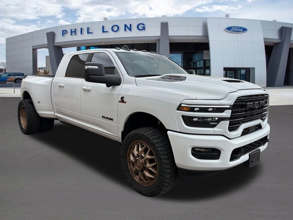 Used 2025 RAM 3500 Laramie image 8