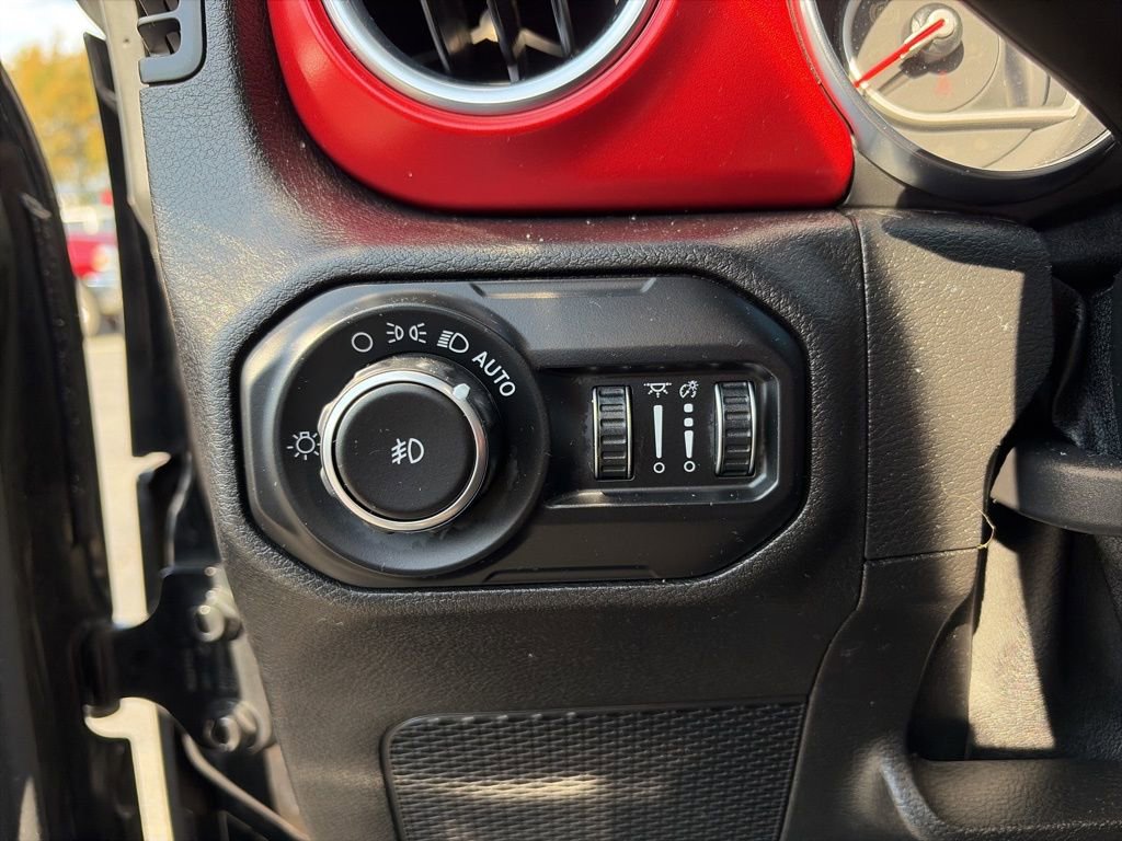 Used 2019 Jeep Wrangler Unlimited Rubicon image 15