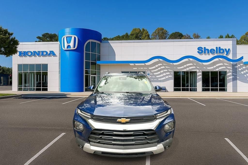 Used 2023 Chevrolet TrailBlazer LT image 3