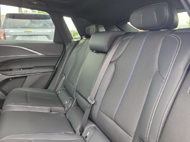 Certified 2024 Cadillac Lyriq Luxury AWD/4WD image 23