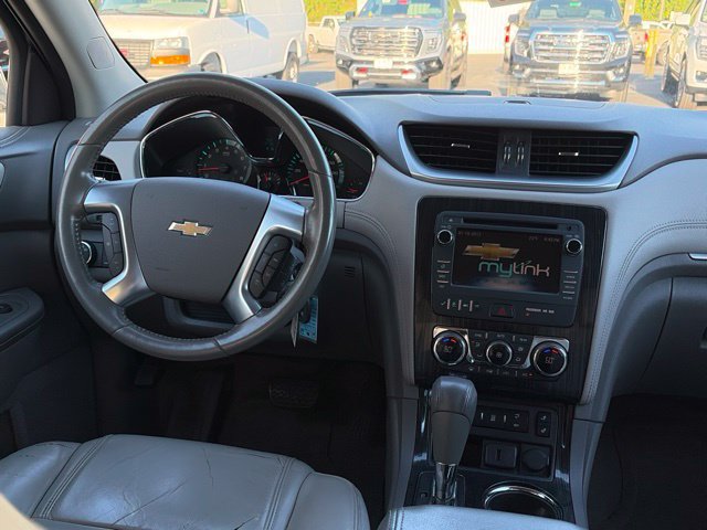 Used 2015 Chevrolet Traverse LT FWD image 10