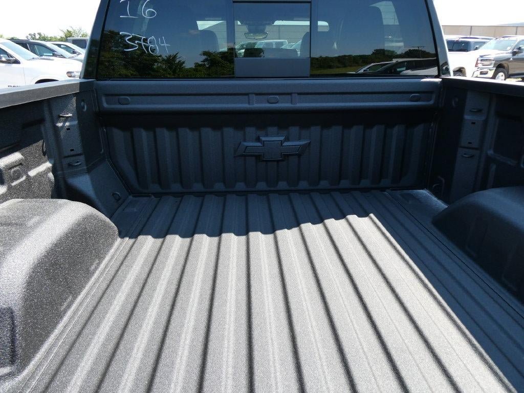 New 2026 Chevrolet Silverado 1500 High Country w/ Midnight Edition AWD/4WD image 9