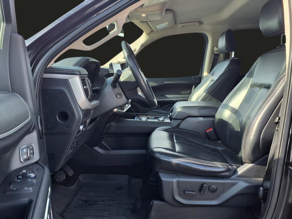 Used 2022 Ford Expedition XLT image 23