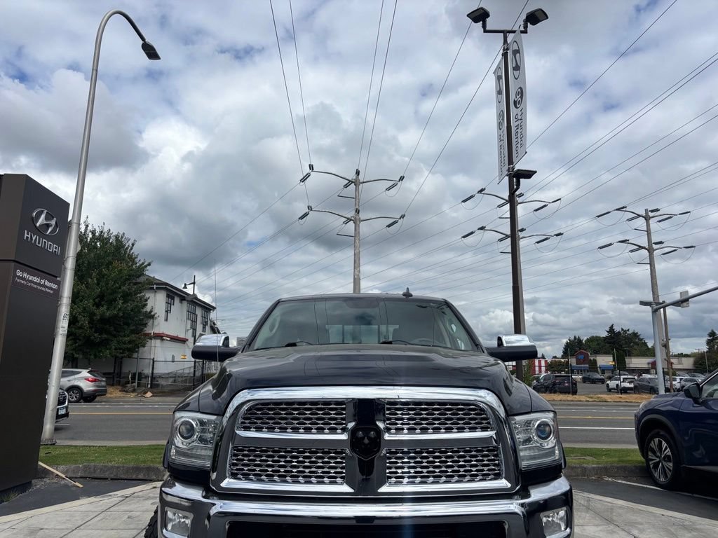 Used 2014 RAM 2500 Laramie w/ Convenience Group AWD/4WD image 3