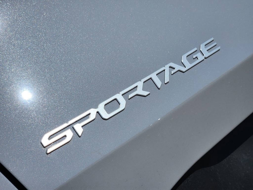 New 2026 Kia Sportage S image 8
