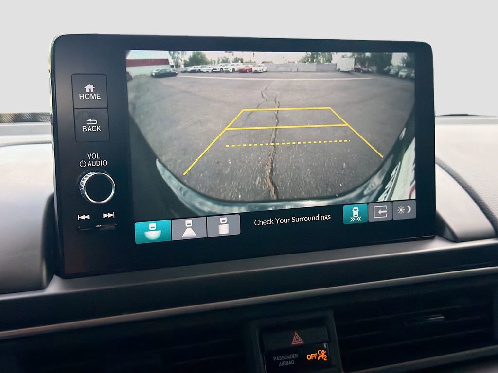 Used 2025 Honda Pilot Touring image 14