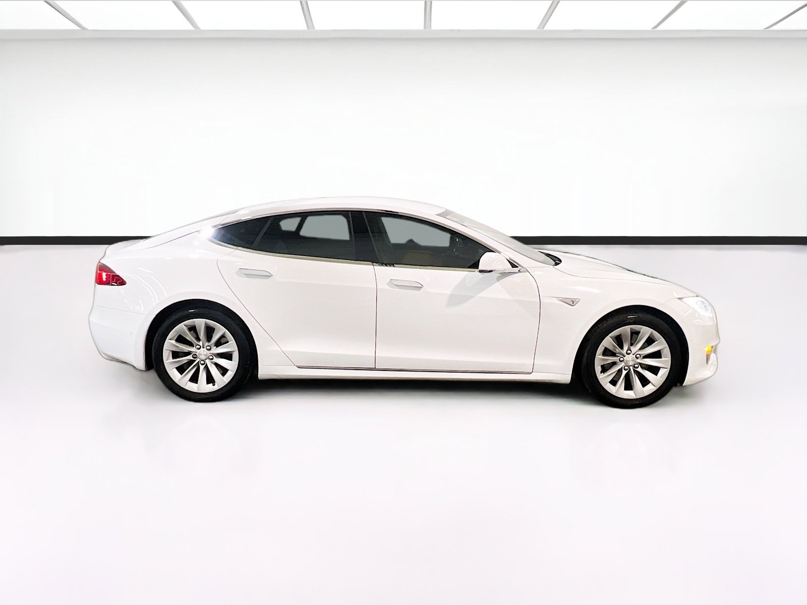 Used 2016 Tesla Model S 75 RWD image 23