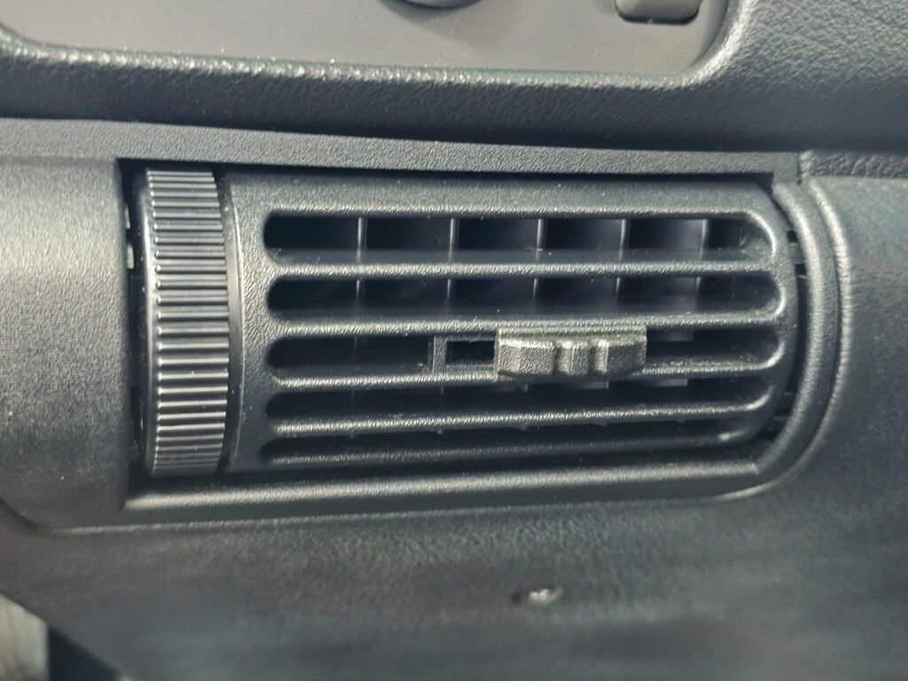 Used 1993 Chevrolet Camaro Z28 image 80