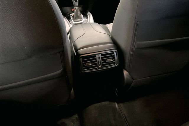 Used 2019 Nissan Rogue SV w/ Premium Package image 10