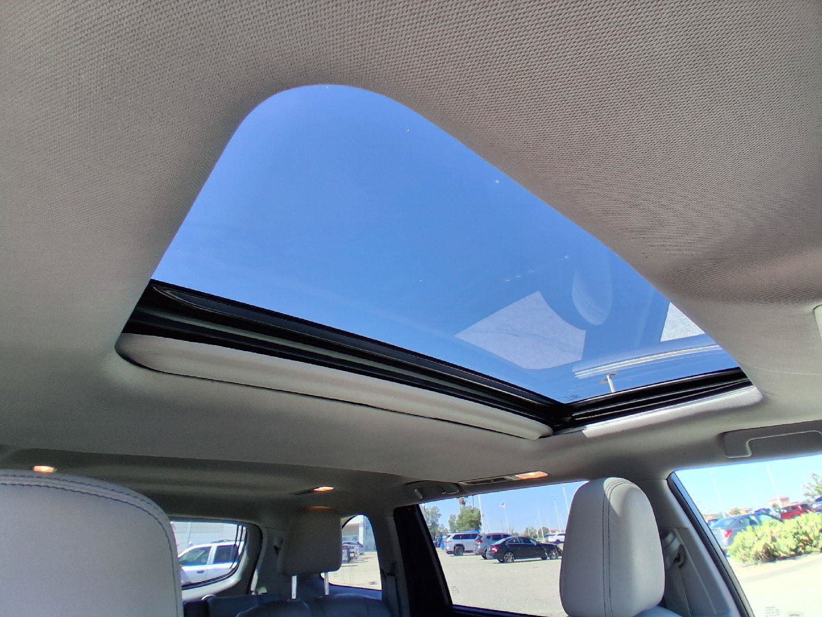 Used 2014 Toyota Highlander Limited FWD image 31