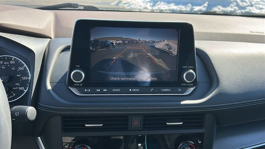 Used 2023 Nissan Rogue SV w/ SV Premium B Package image 17