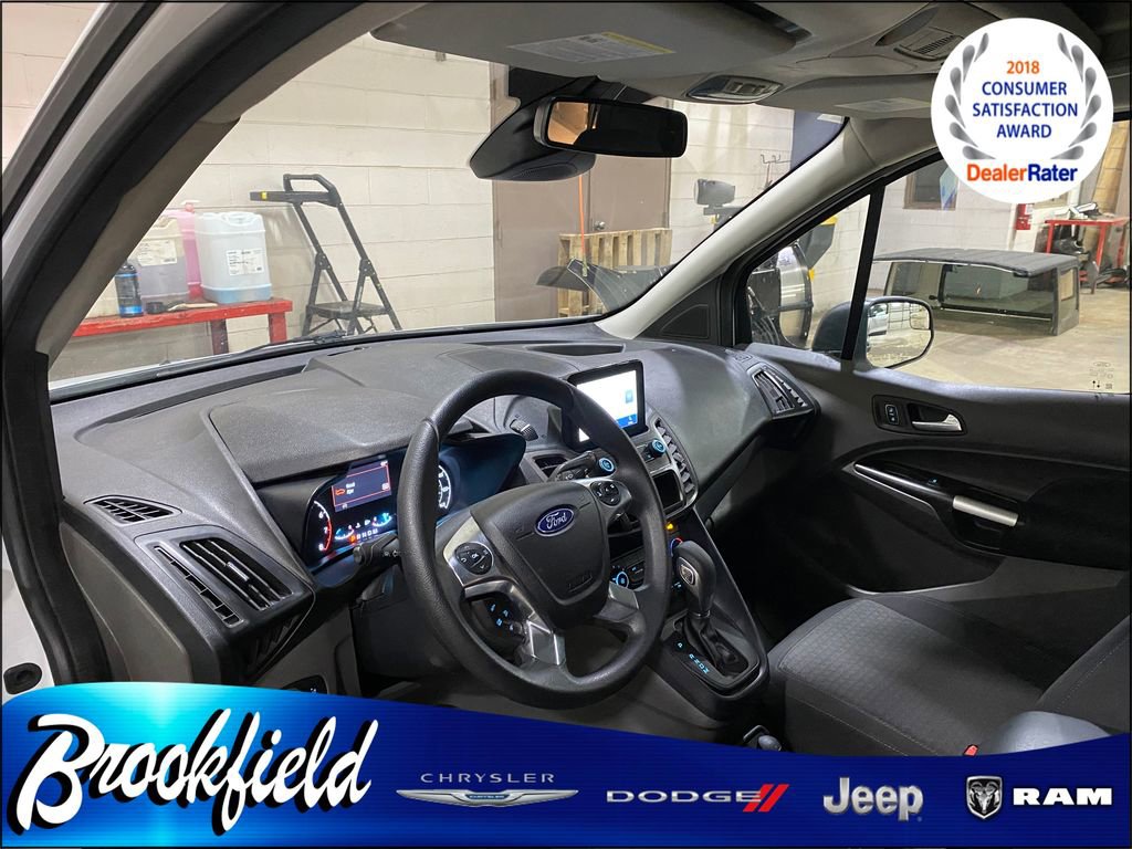 Used 2023 Ford Transit Connect XLT image 32