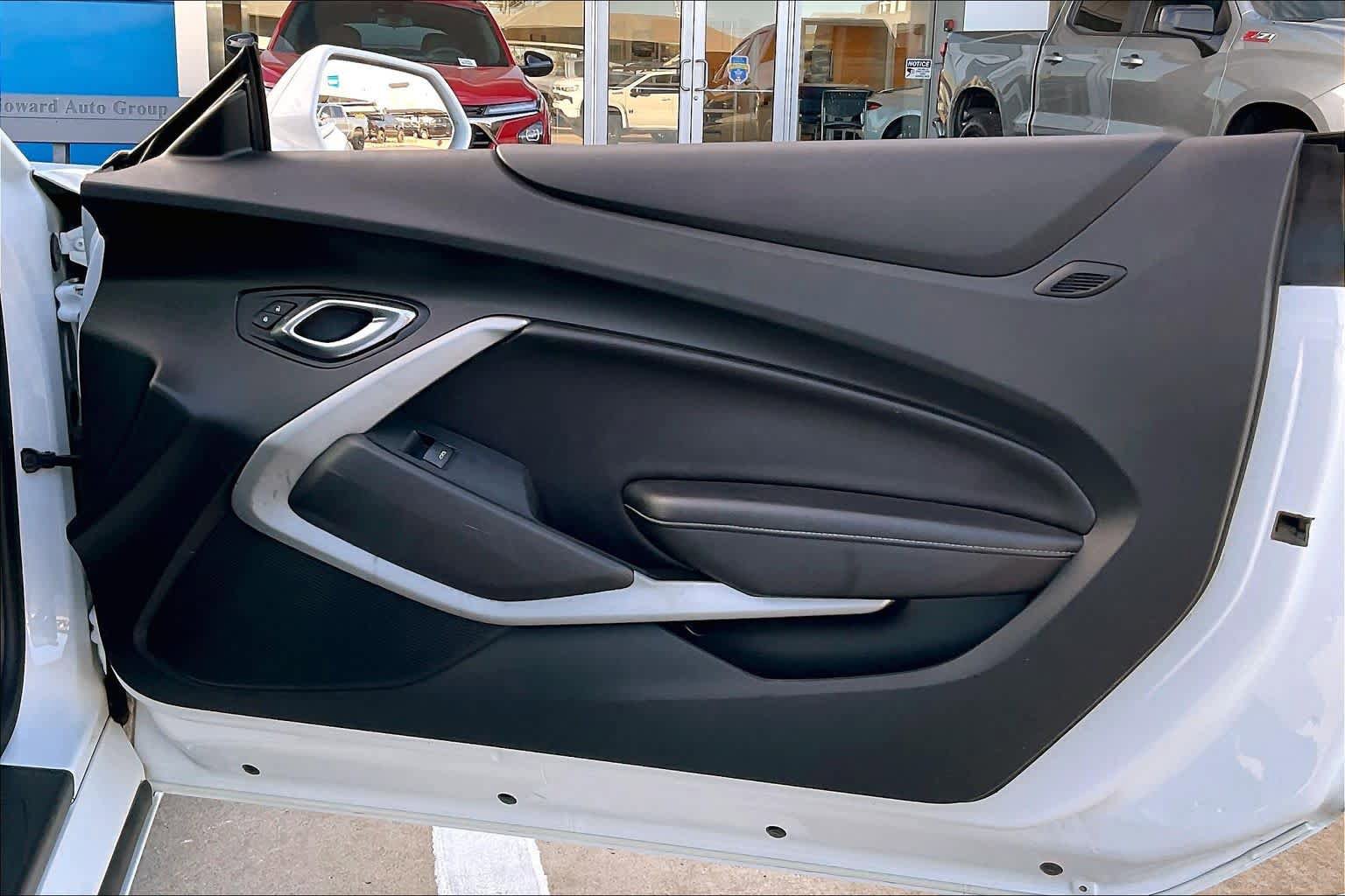 Used 2018 Chevrolet Camaro LT RWD image 22