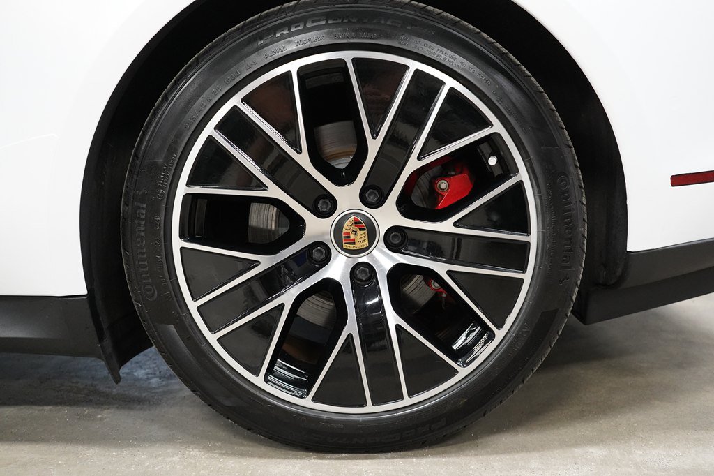 Used 2020 Porsche Taycan 4S w/ Premium Package AWD/4WD image 33