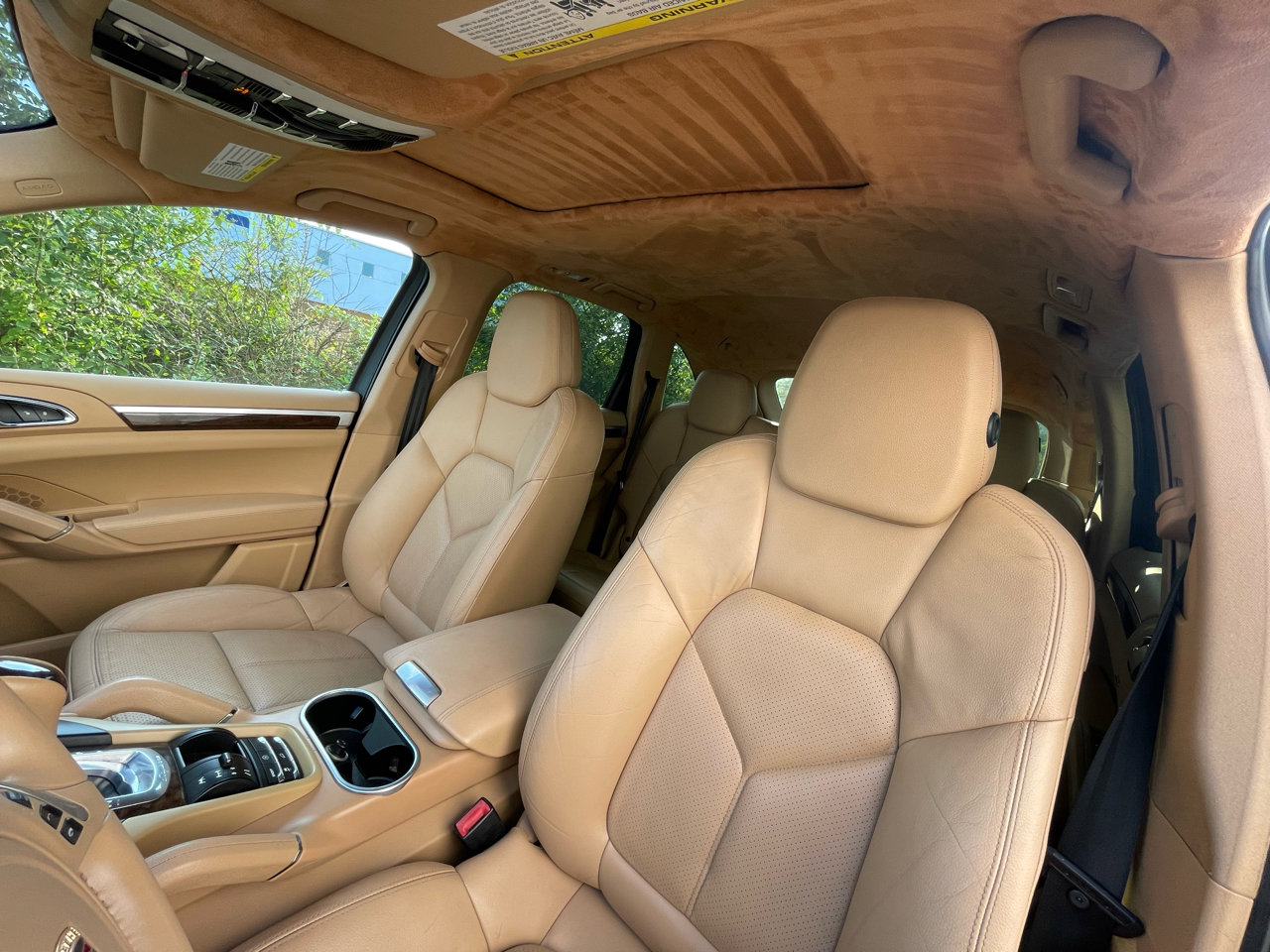 Used 2012 Porsche Cayenne image 3