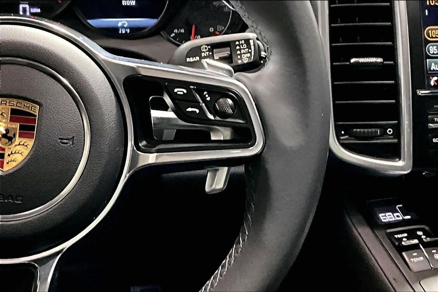 Used 2016 Porsche Cayenne AWD/4WD image 24