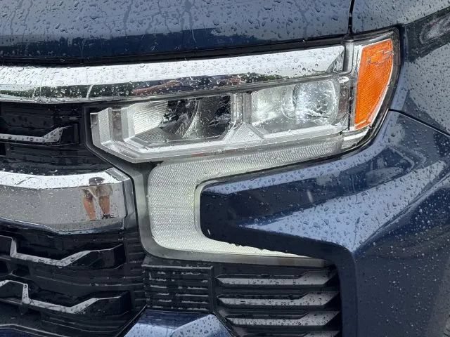 Used 2022 Chevrolet Silverado 1500 LT AWD/4WD image 10