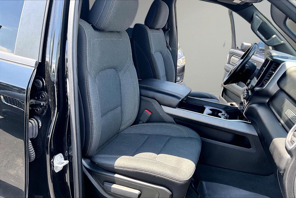 Used 2020 RAM 1500 Big Horn AWD/4WD image 30