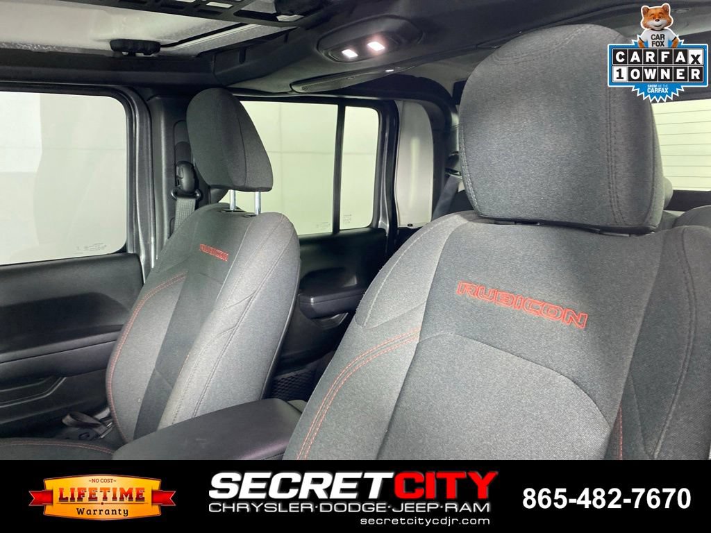 Used 2024 Jeep Gladiator Rubicon w/ Technology Group AWD/4WD image 10