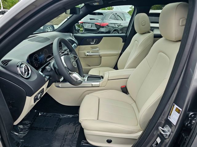 New 2026 Mercedes-Benz GLB 250 4MATIC image 17