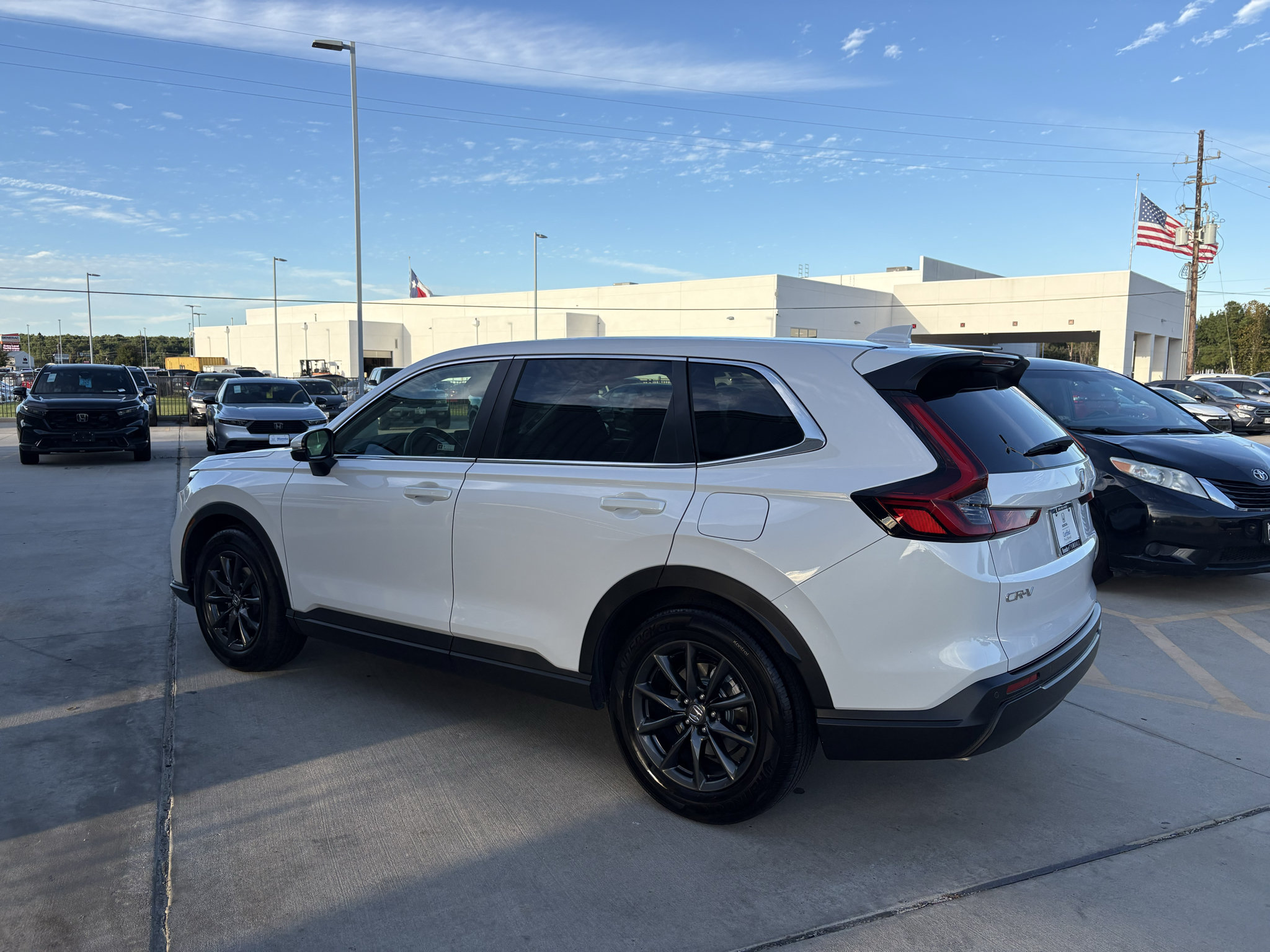 Used 2026 Honda CR-V EX-L image 6