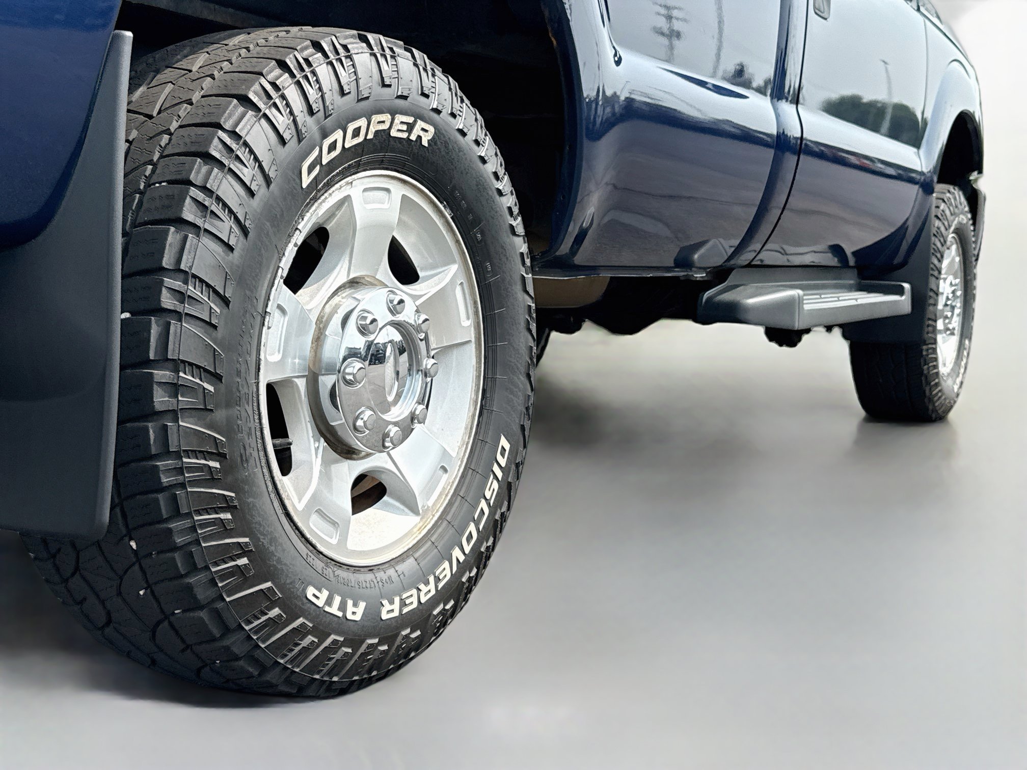 Used 2011 Ford F250 XLT w/ XLT Interior Pkg AWD/4WD image 9