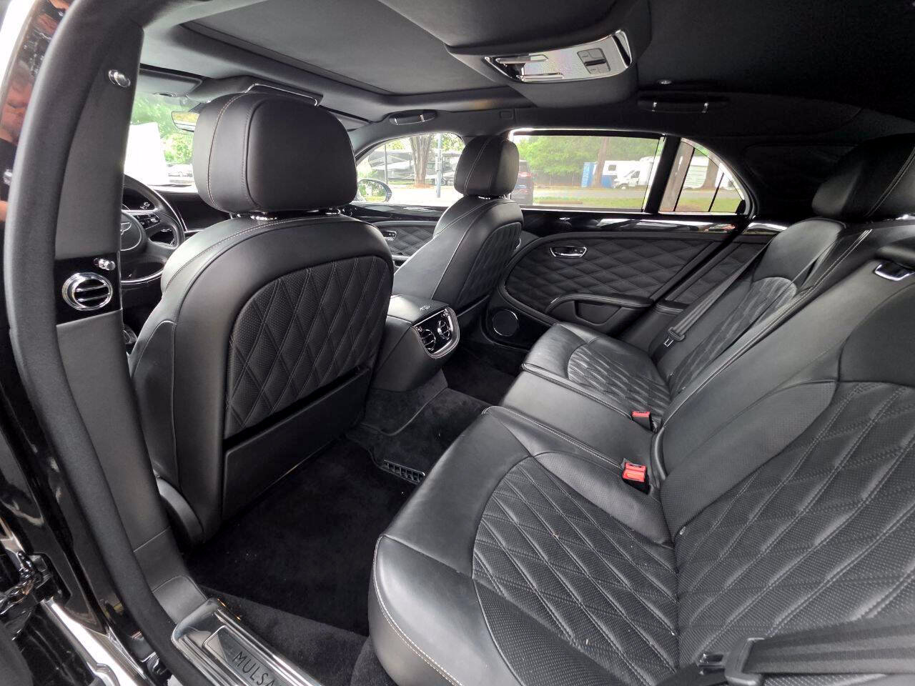 Used 2017 Bentley Mulsanne RWD image 87