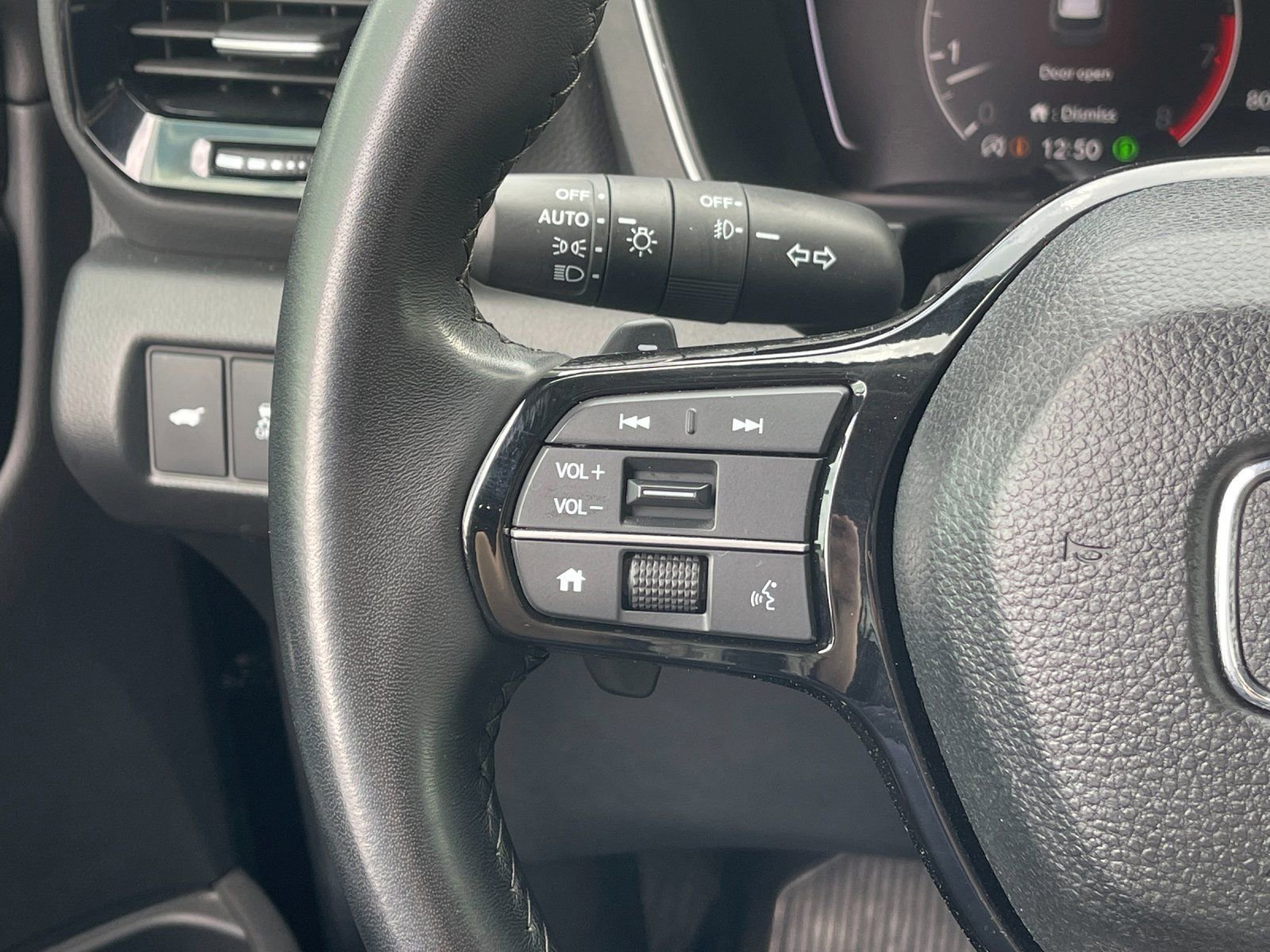 Used 2025 Honda Pilot Touring image 29