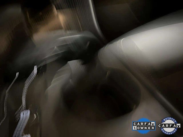 Used 2025 Volvo XC40 B5 Core image 60