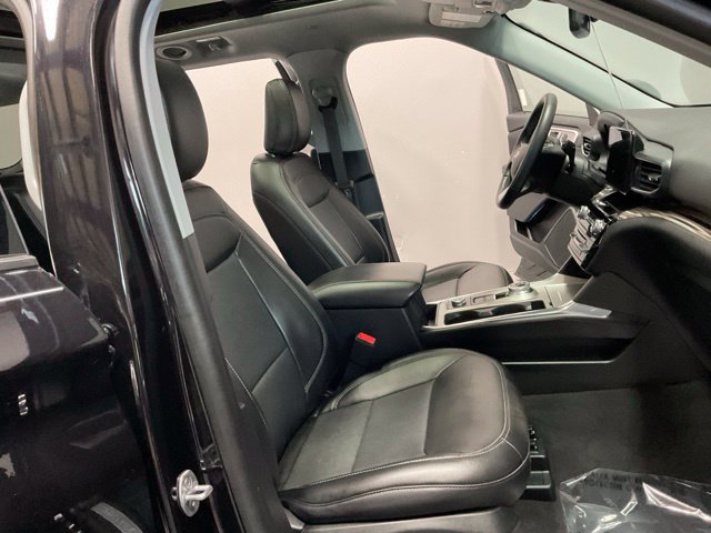 Used 2022 Ford Explorer Limited w/ Hybrid Equipment Group 310A AWD/4WD image 23