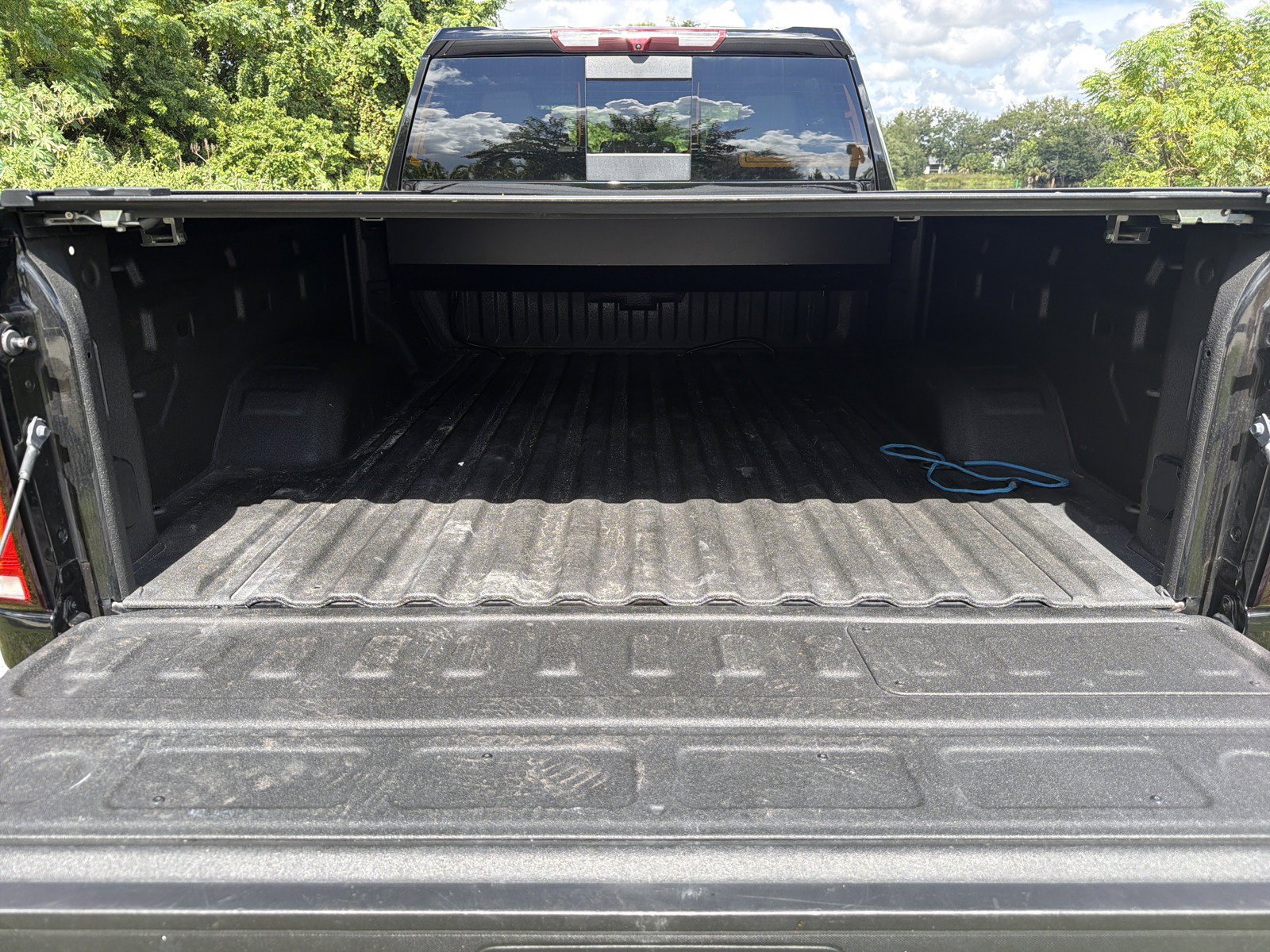 Used 2025 Chevrolet Silverado 2500 LT w/ Z71 Chrome Sport Edition AWD/4WD image 12
