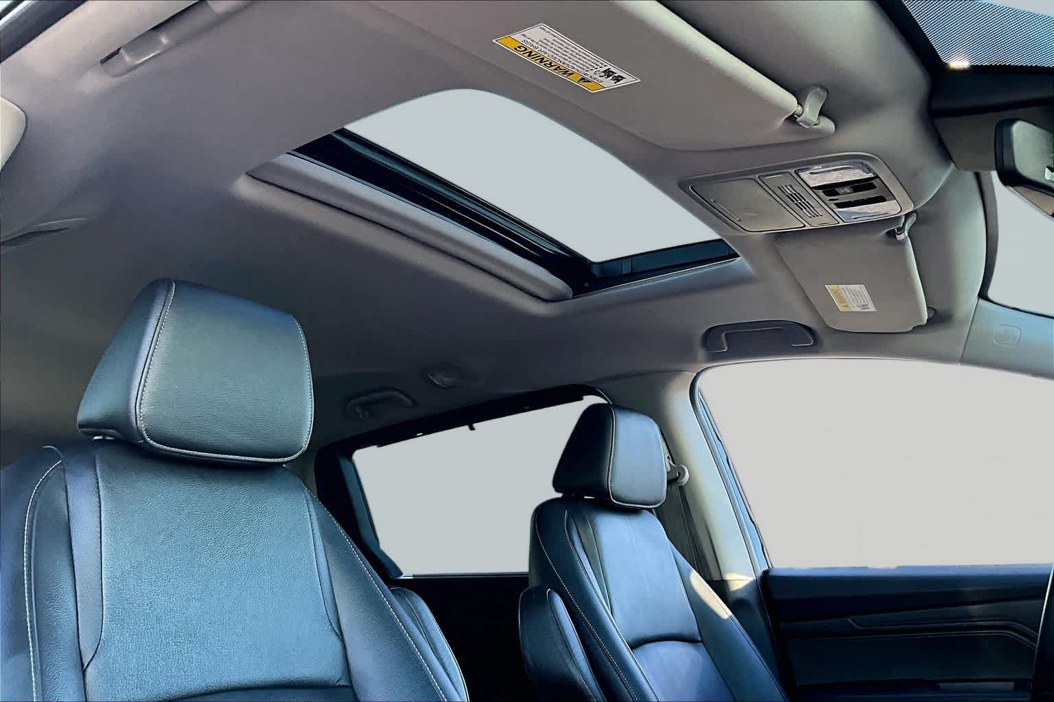 Used 2023 Honda Odyssey EX-L image 14