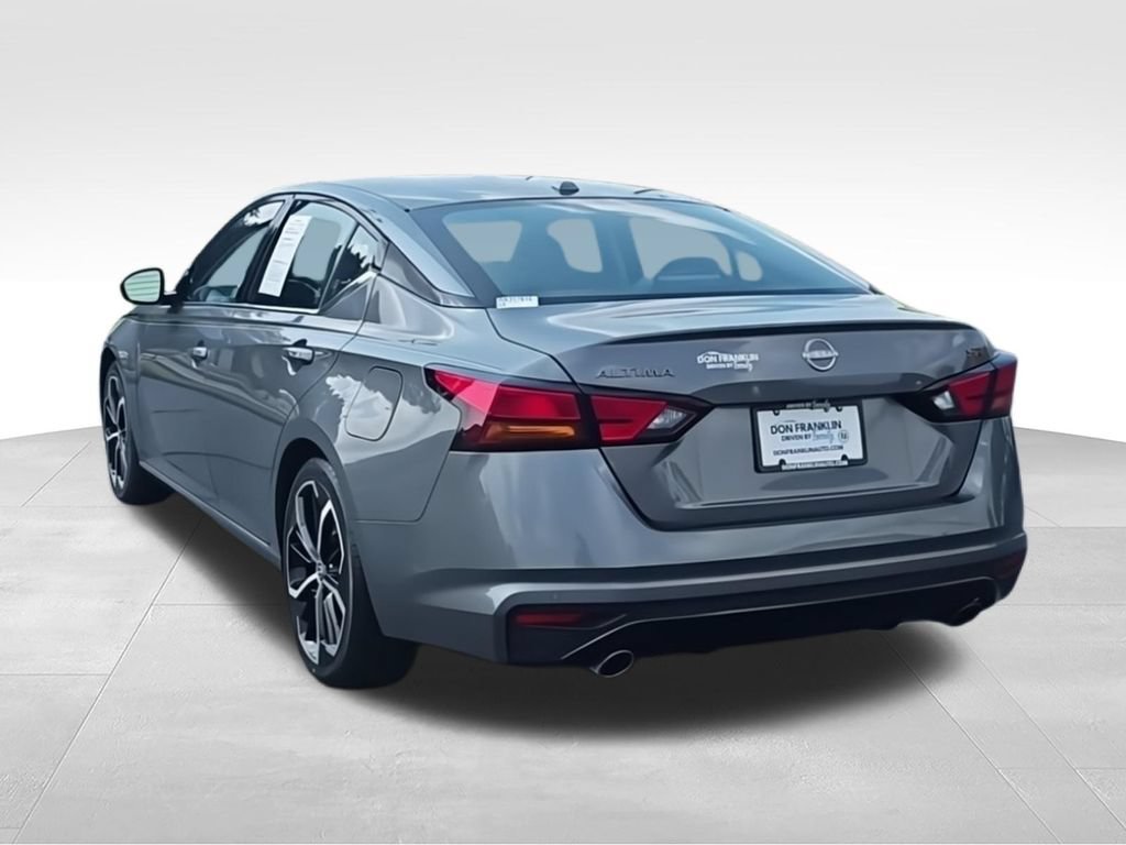 Used 2024 Nissan Altima 2.5 SR FWD image 7