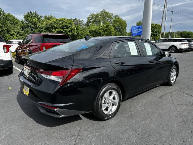 Used 2023 Hyundai Elantra SE FWD image 5