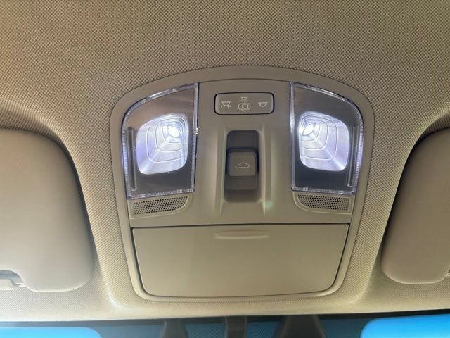 Used 2020 Hyundai Ioniq Limited FWD image 18