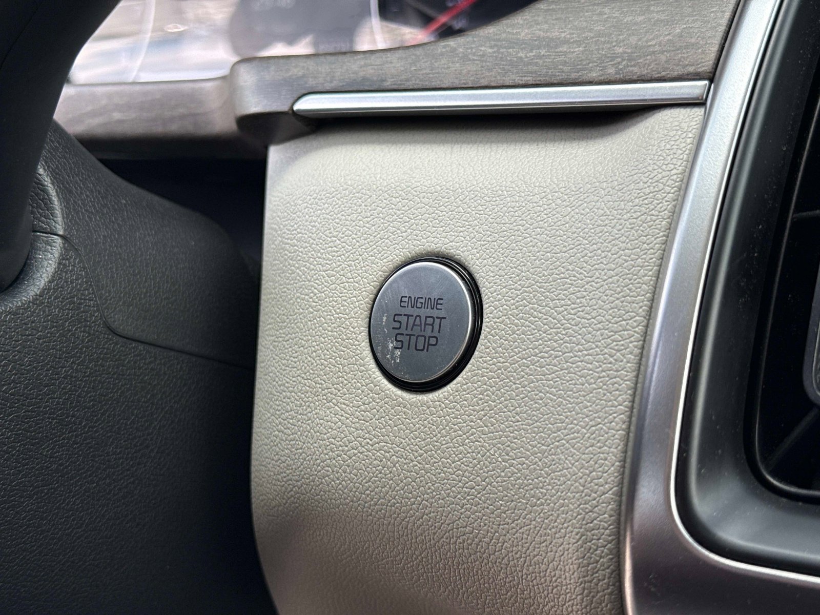 Used 2022 Kia Sorento EX w/ Panoramic Sunroof Package image 30