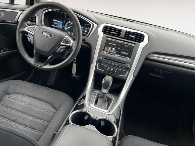 Used 2016 Ford Fusion SE FWD image 10