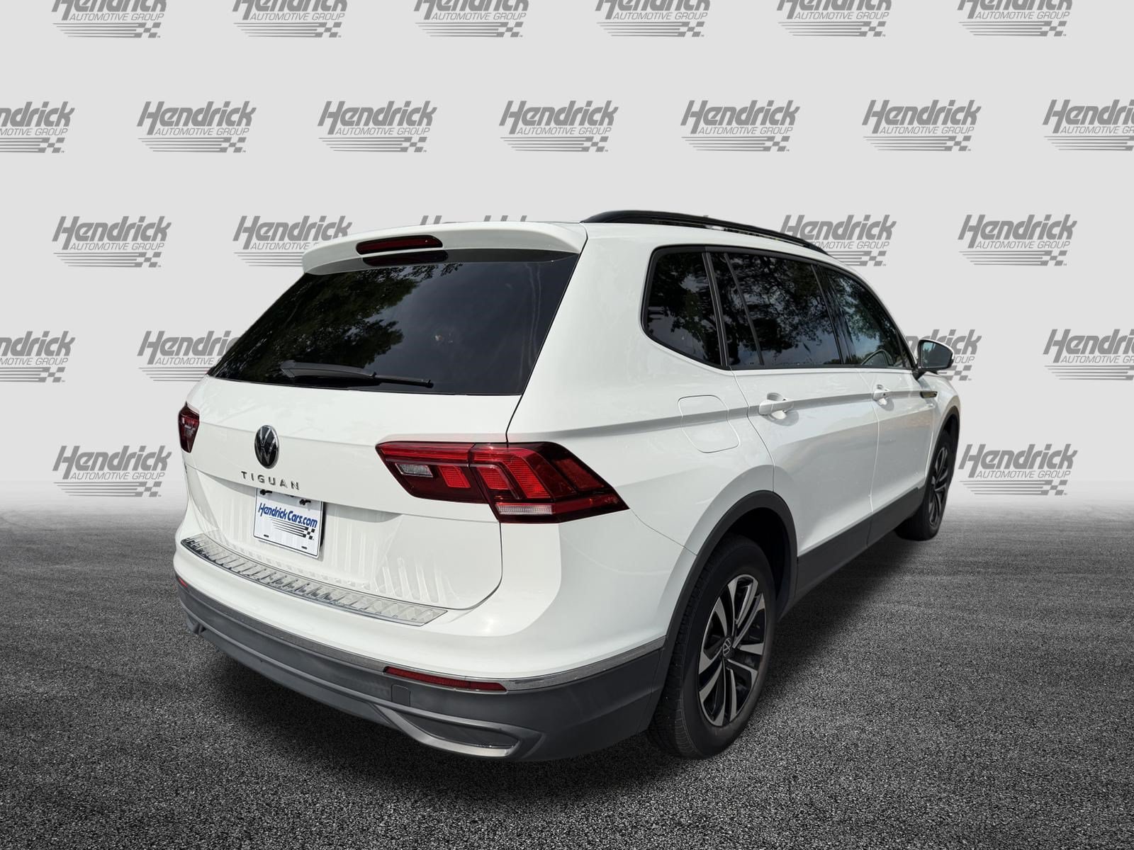 Used 2023 Volkswagen Tiguan S FWD image 9