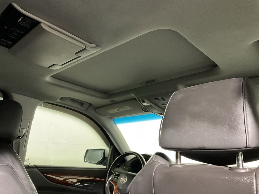 Used 2015 Cadillac Escalade ESV Luxury image 4
