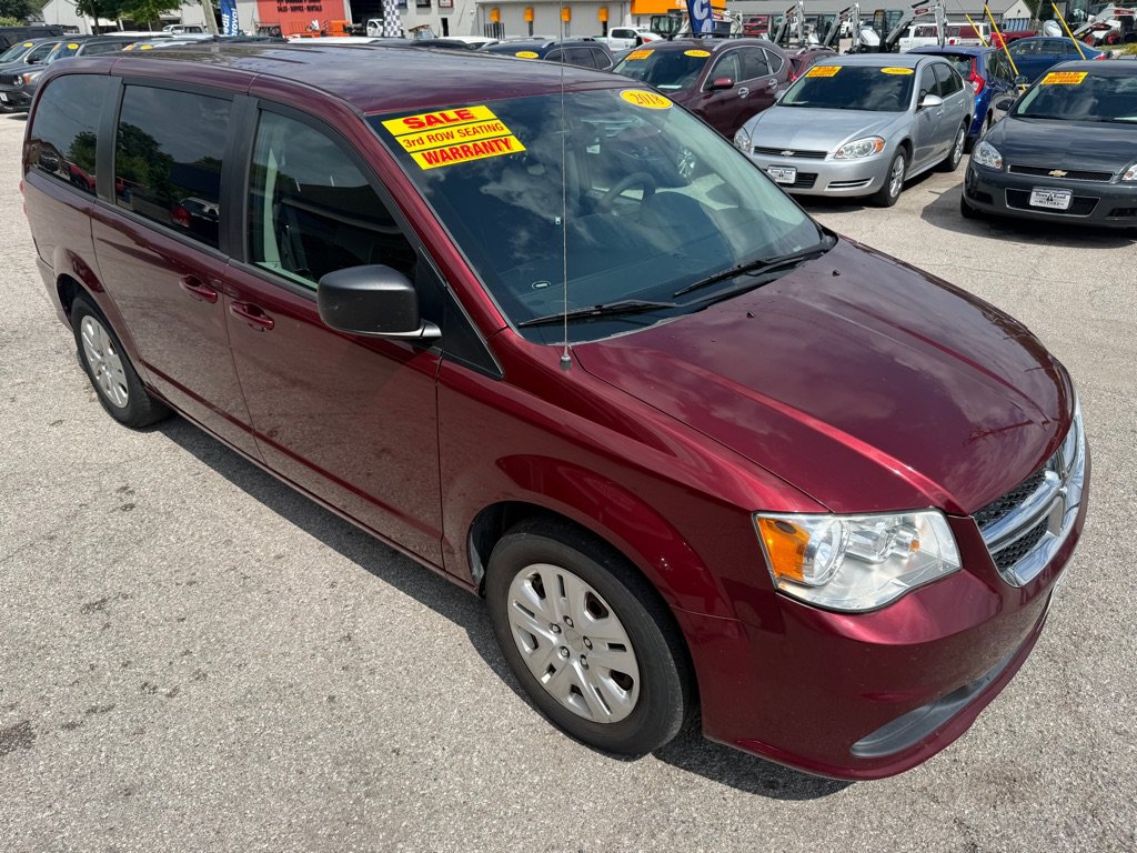 Used 2018 Dodge Grand Caravan SE w/ UConnect Hands-Free Group FWD image 1