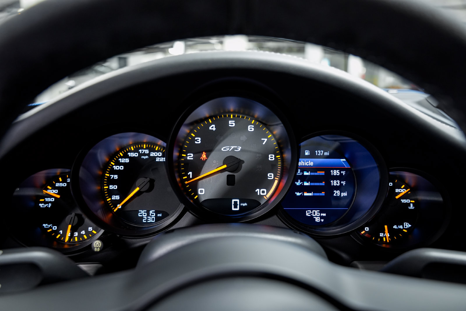 Used 2018 Porsche 911 GT3 RWD image 11