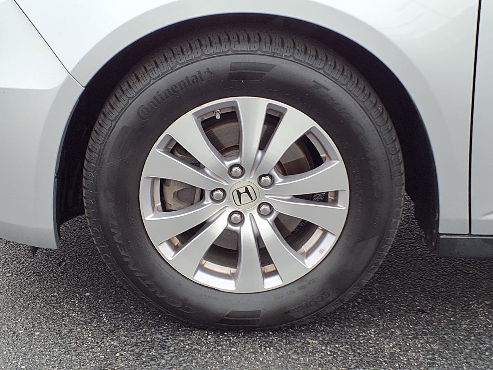 Used 2015 Honda Odyssey EX image 11