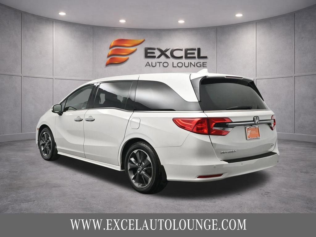 Used 2023 Honda Odyssey Elite image 5
