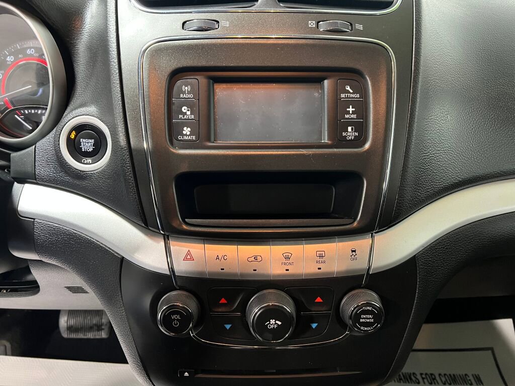 Used 2017 Dodge Journey SXT w/ Comfort/Convenience Group image 9
